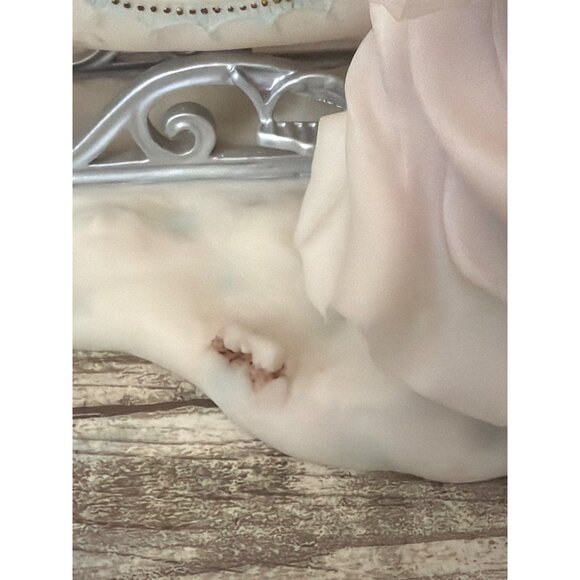 Roman Seraphim Classics #81879 Haley Joyful Soul Angel Figurine w/FLAW - No Box - Picture 13 of 16